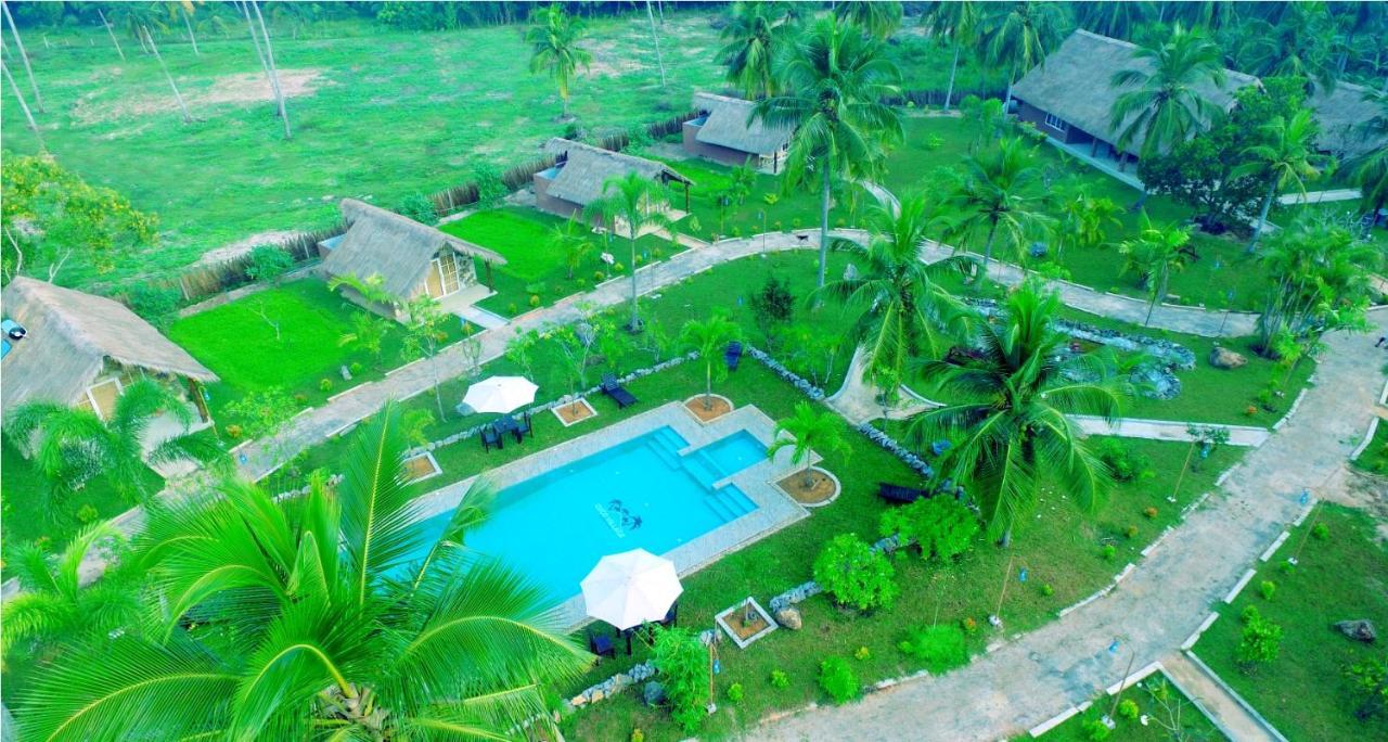 Coco Village Hotel Chilaw Bangadeniya Luaran gambar