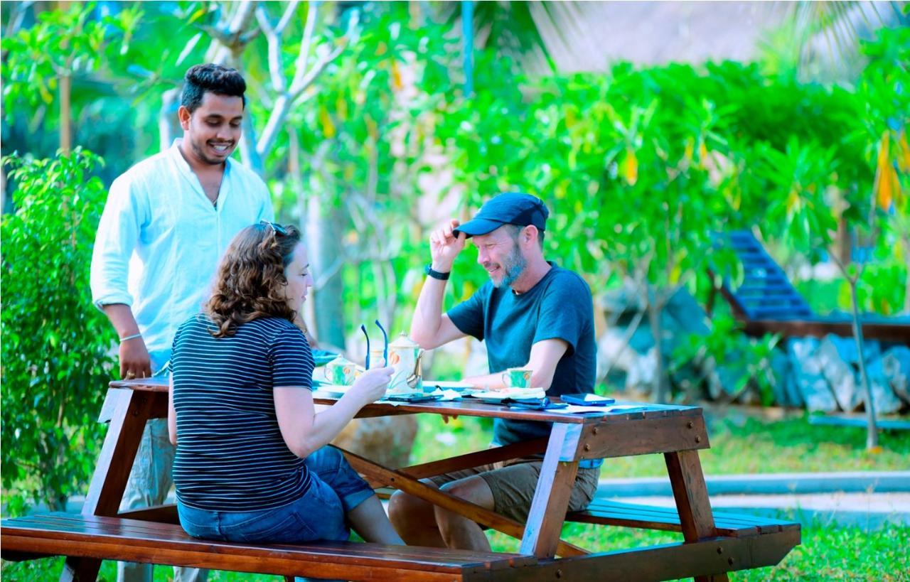 Coco Village Hotel Chilaw Bangadeniya Luaran gambar