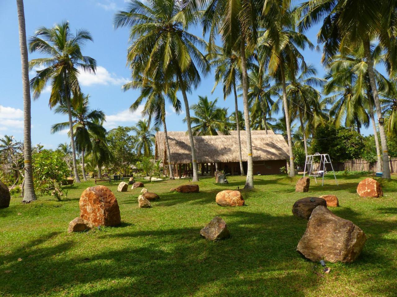 Coco Village Hotel Chilaw Bangadeniya Luaran gambar